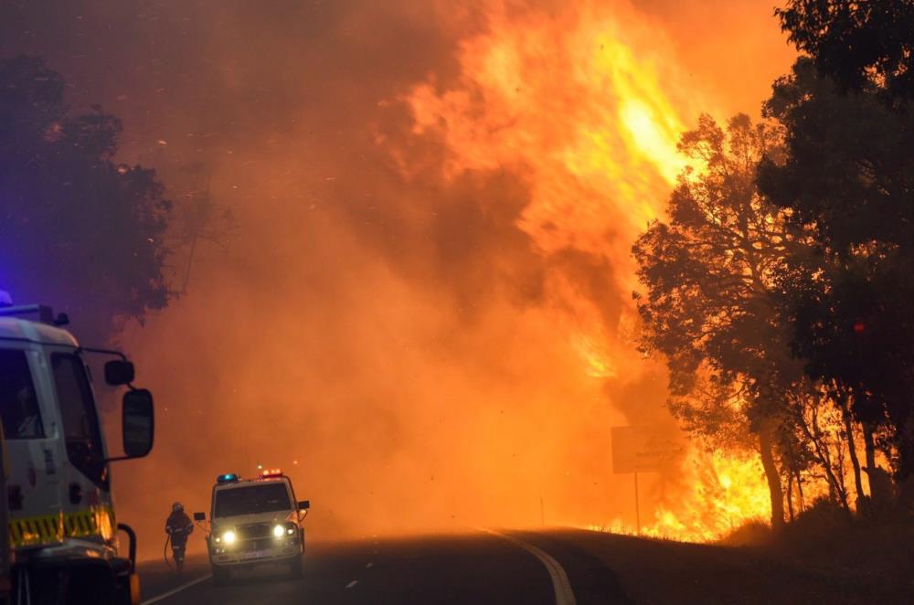 Australija: šumski požari prijete domovima