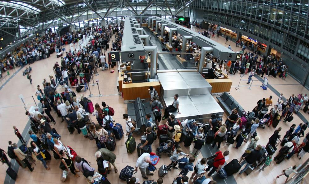 Aerodrom u Hamburgu zatvoren zbog dišnih problema putnika
