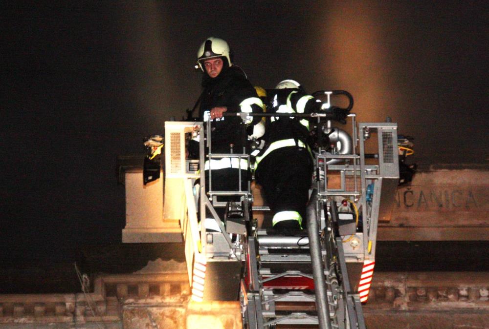 Dubrovnik: Požar u kojem je teško opečena starica namjerno izazvala dvojica mladića