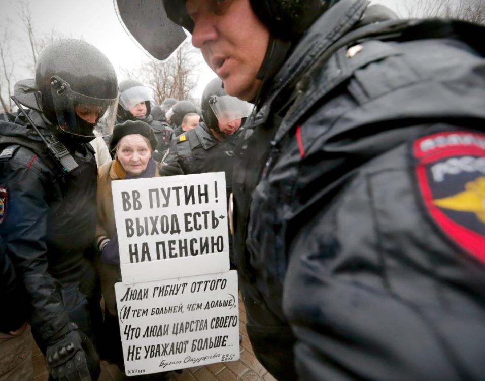 U prosvjedima protiv Putina u Rusiji više od 100 uhićenih