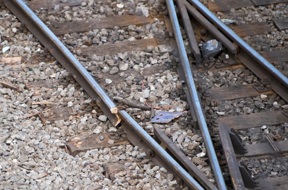 Najmanje dvoje poginulih u izlijetanju vlaka u Grčkoj