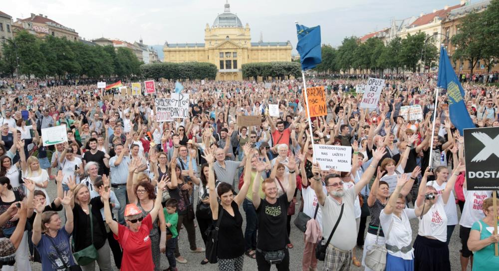 Prosvjedna akcija za kurikularnu reformu na Trgu kralja Tomislava