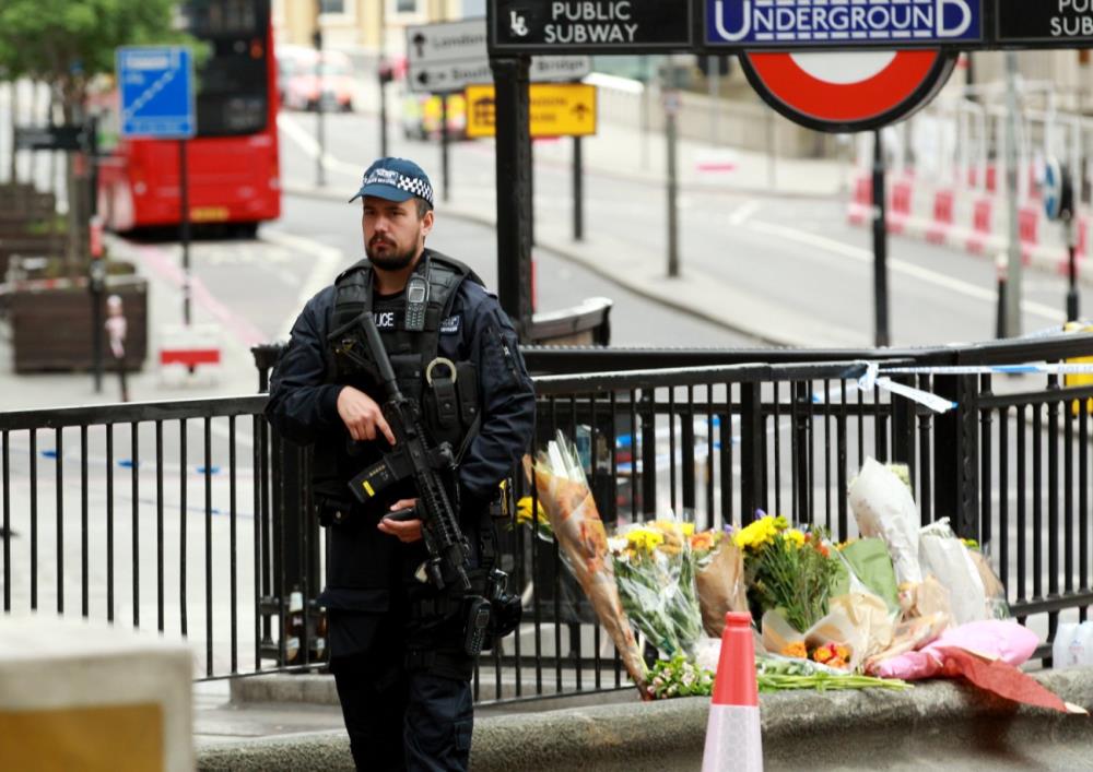 LONDON 21 osoba kritično, Kanađanin ubijen, dvoje Nijemaca ozlijeđeno