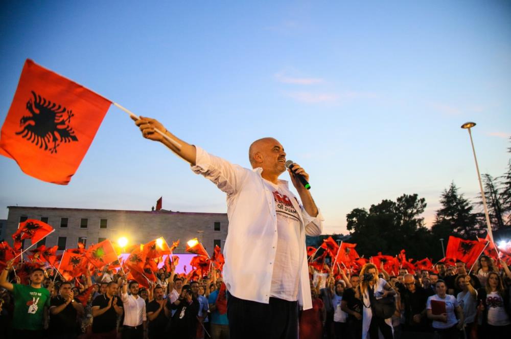 Albanski vladajući socijalisti osvajaju jasnu većinu na izborima