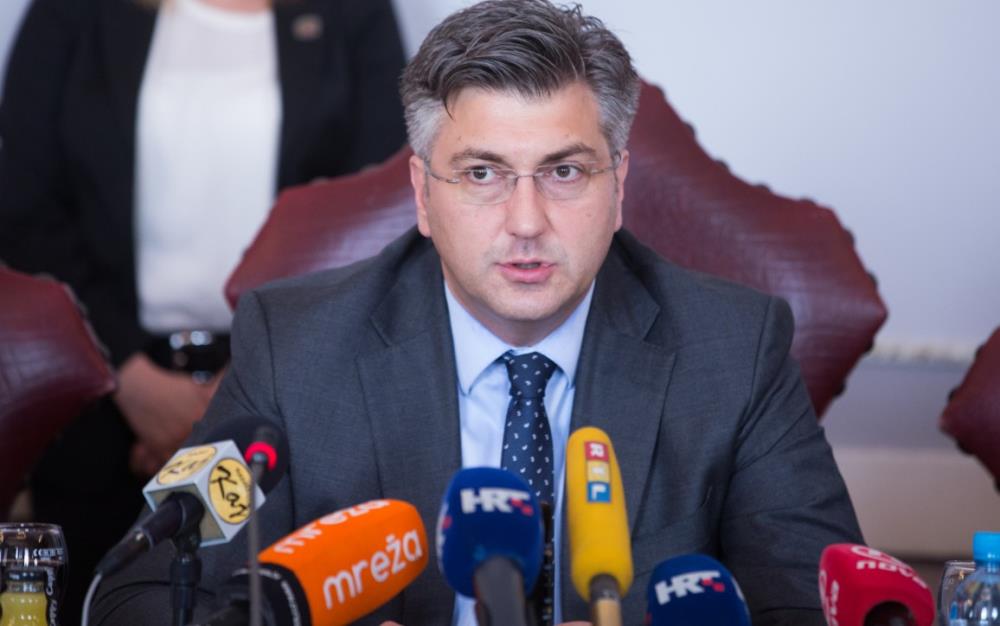 Plenković pozvao Sloveniju na dijalog i minorizirao incidente u Savudrijskoj vali