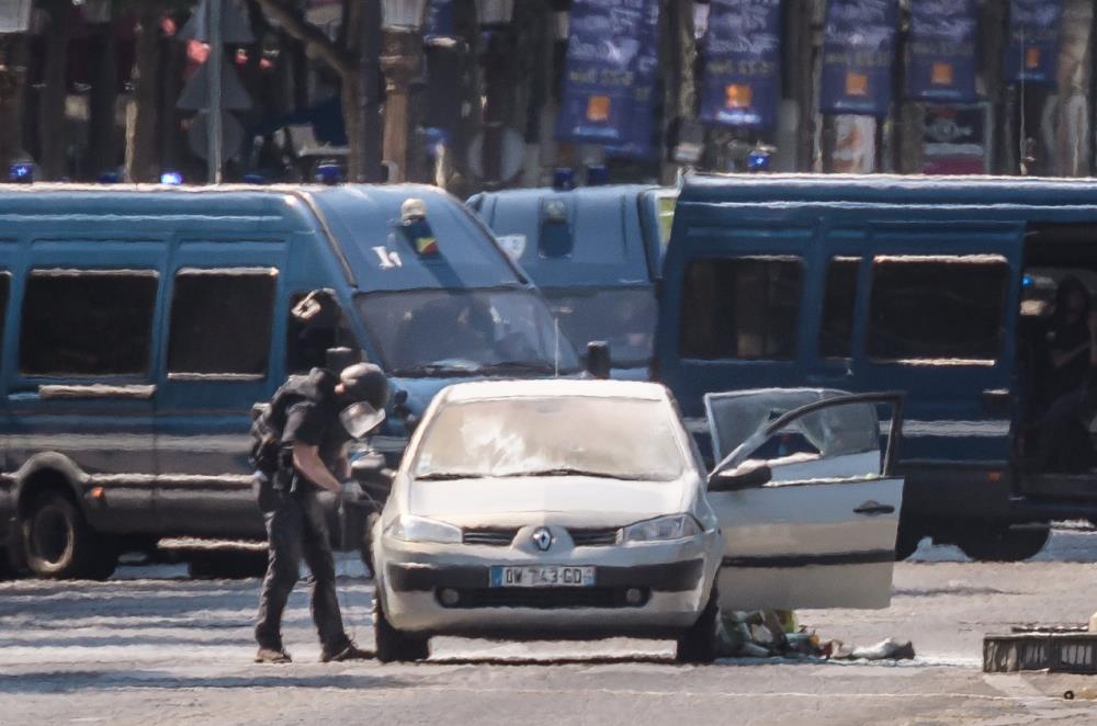 IS objavila da stoji iza propalih napada u Parizu i Bruxellesu