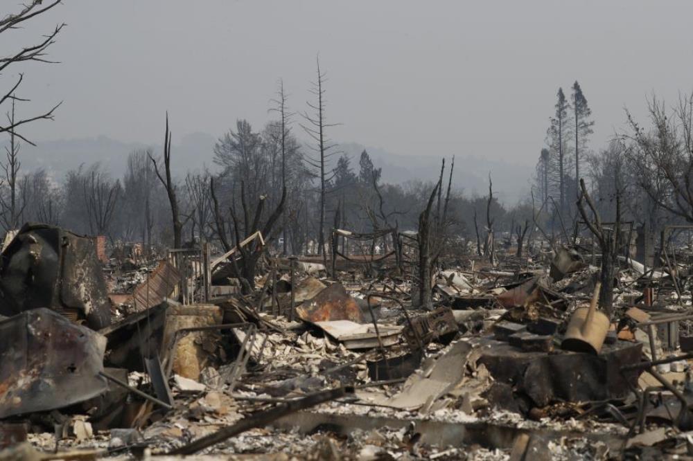 Kalifornija u plamenu: 23 mrtvih, uništeno 3500 kuća
