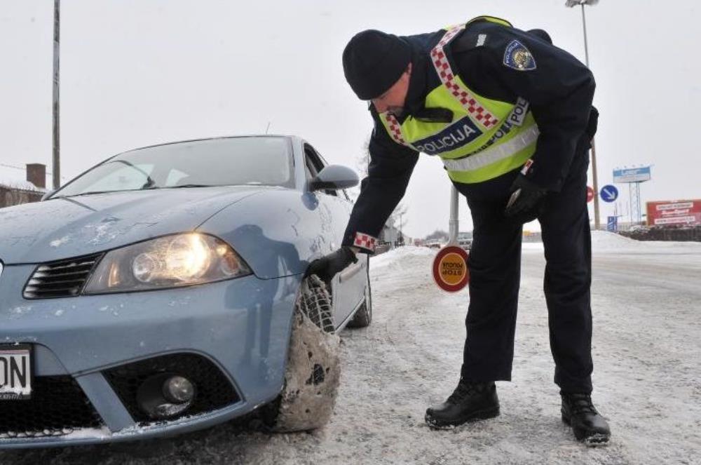 Zbog velikog  broja nesreća policija apelira - vozite u skladu s uvjetima