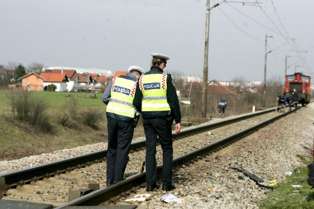 Dvije osobe poginule u naletu vlaka kod Vrbovca