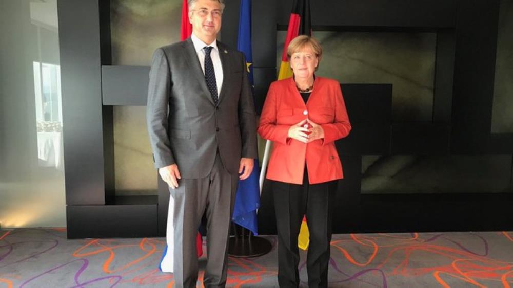Plenković s Merkel o graničnom pitanju sa Slovenijom, sastao se i s Cerarom