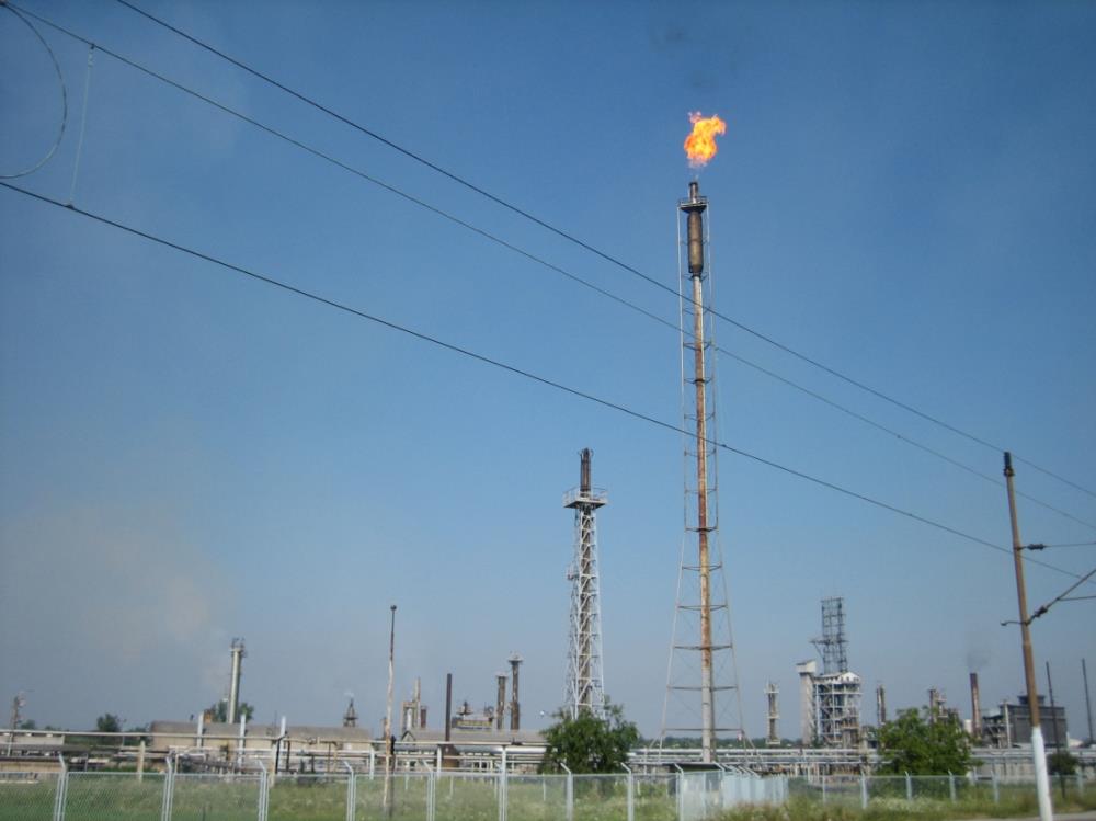 Radnička fronta reagirala povodom najavljenih otkaza u Rafineriji Sisak