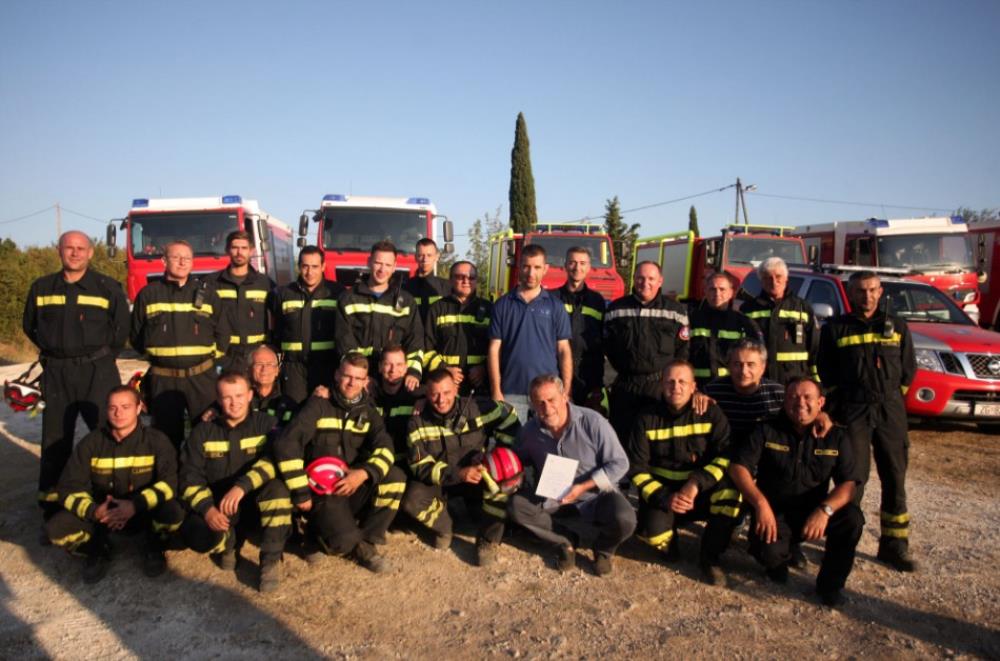 Bandić posjetio zagrebačke vatrogasce na dislokaciji u Dalmaciji