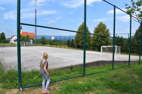 Cijena izrade ograde na sportskom igralištu u Cerju skočila četiri puta u odnosu na prethodnu