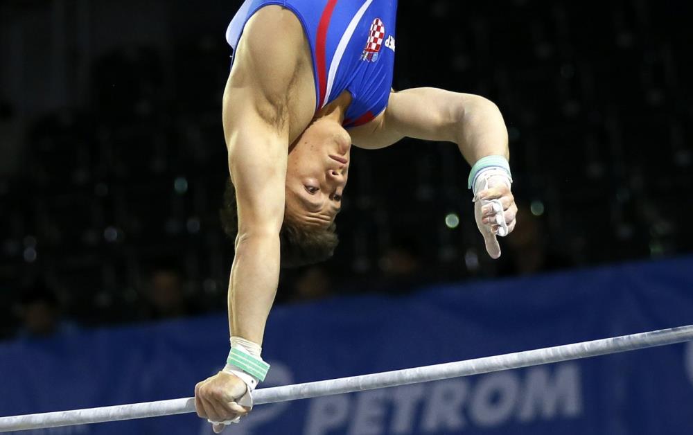 Gimnastika: Tinu Srbić zlato na preči u Osijeku