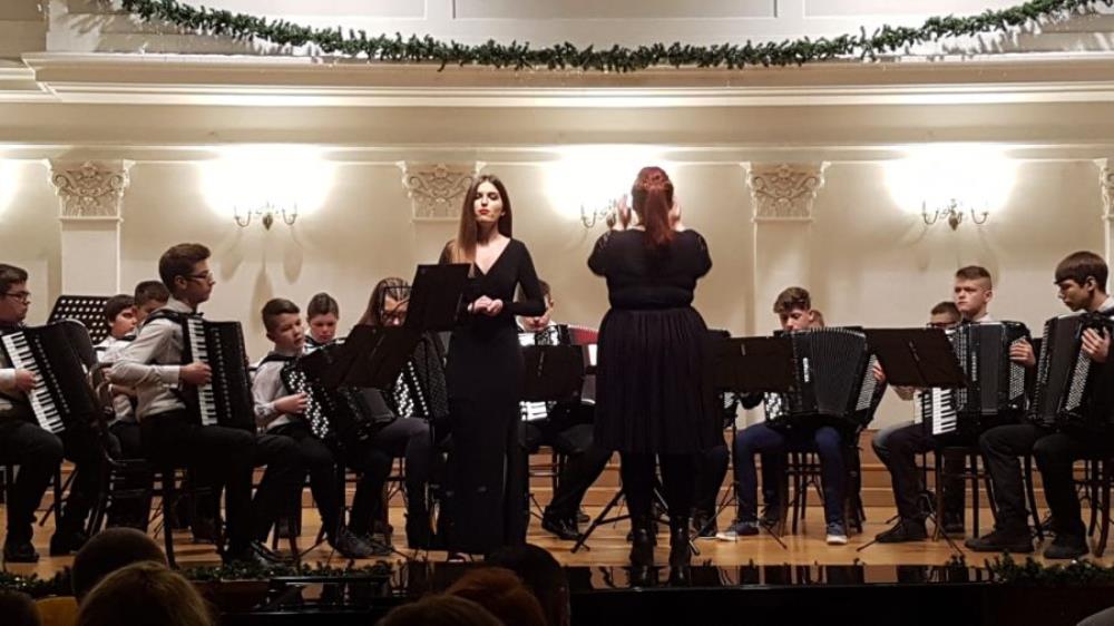 Prekrasnim božićnim koncertom učenici sesvetske glazbene škole završili 1. polugodište