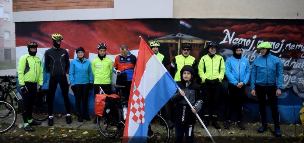  Sesvetski biciklisti jutros krenuli na maraton za Vukovar