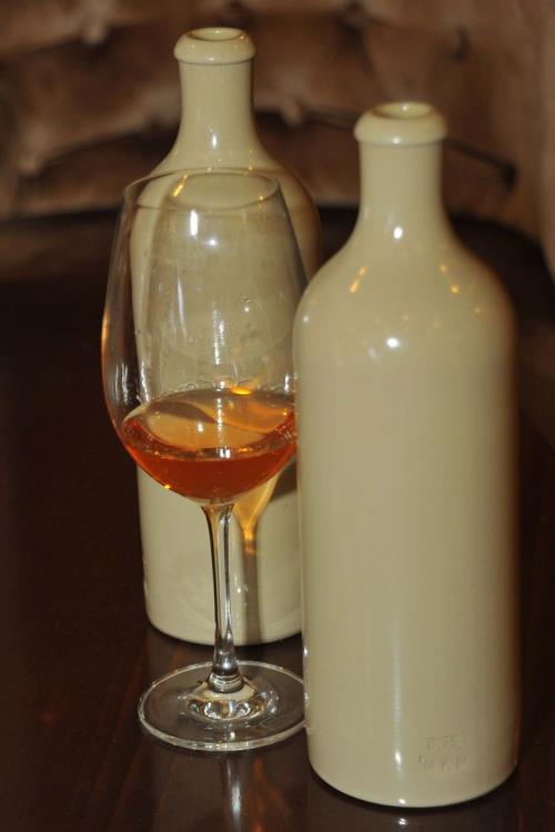 Vino iz amfore Franje Kolarića ide u keramičke boce 