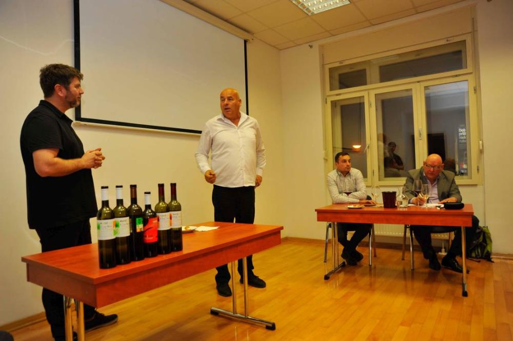 Matići- vinari iz Trebižata uoči Božića predstavili u Zagrebu svoja vina