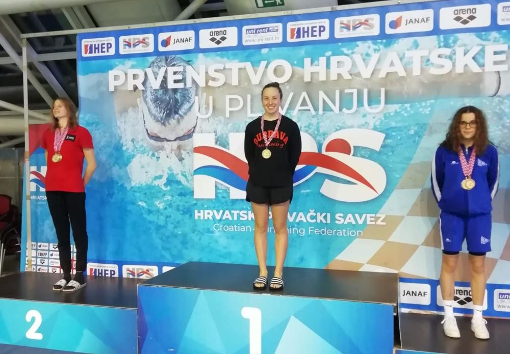 Božićna žetva medalja  naše Martine Andrašek na Plivačkom prvenstvu Hrvatske