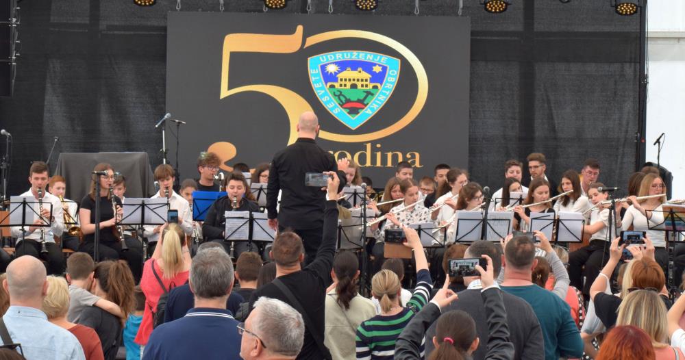 GŠ Zlatka Grgoševića održala 4. koncert Glazbom kroz zid