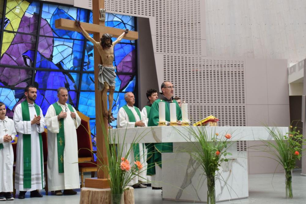 Deseti susreti raseljenih vjernika održani u crkvi u Sesvetskoj Sopnici