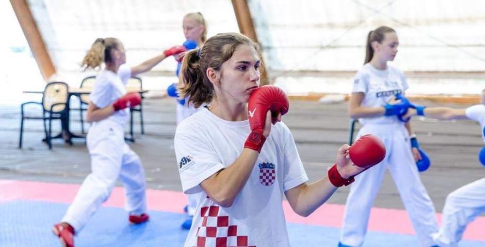 Sesvećanka Jelena Pehar europska je karate prvakinja