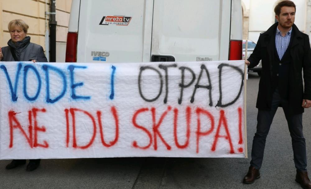 Prosvjed UZOR-a i Zelene akcije protiv centra za gospodarenje otpadom u Zagrebu